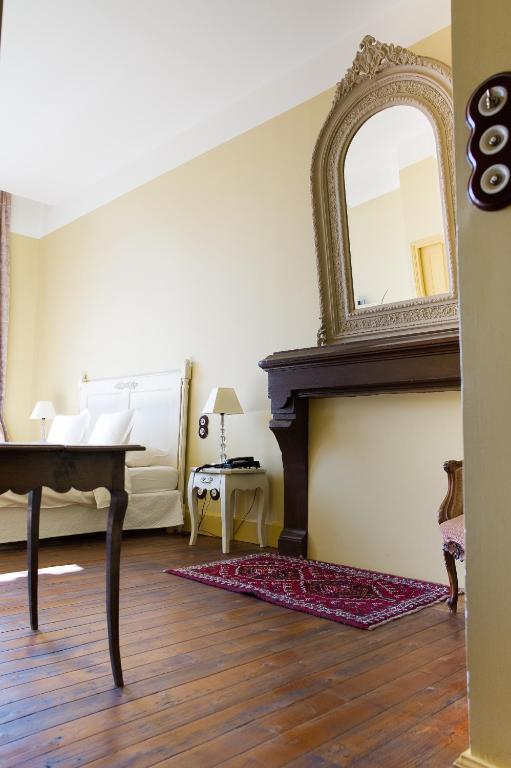 Hostellerie Du Coq D'Or Jonzac Cameră foto