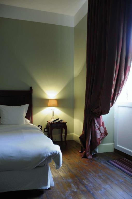 Hostellerie Du Coq D'Or Jonzac Cameră foto
